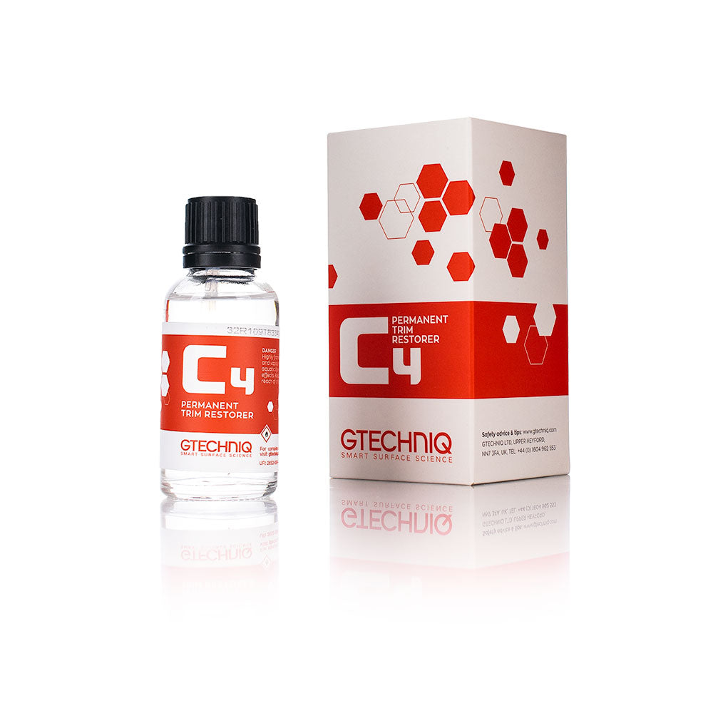 Gtechniq - C4 Permanent Trim Restorer | The Rag Company