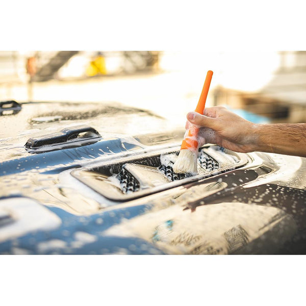 Detail Factory Long Synthetic and Boar Hair Detailing Brush Orange Example