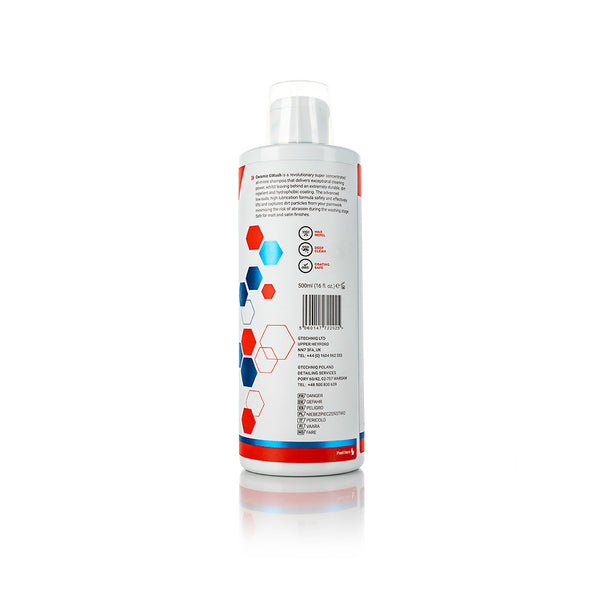 A 500ml bottle of W3 Ceramic GWash from Gtechniq