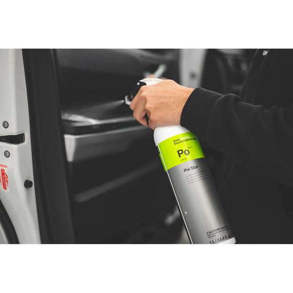 Koch Chemie Pol Star 1L Demo spraying a door.