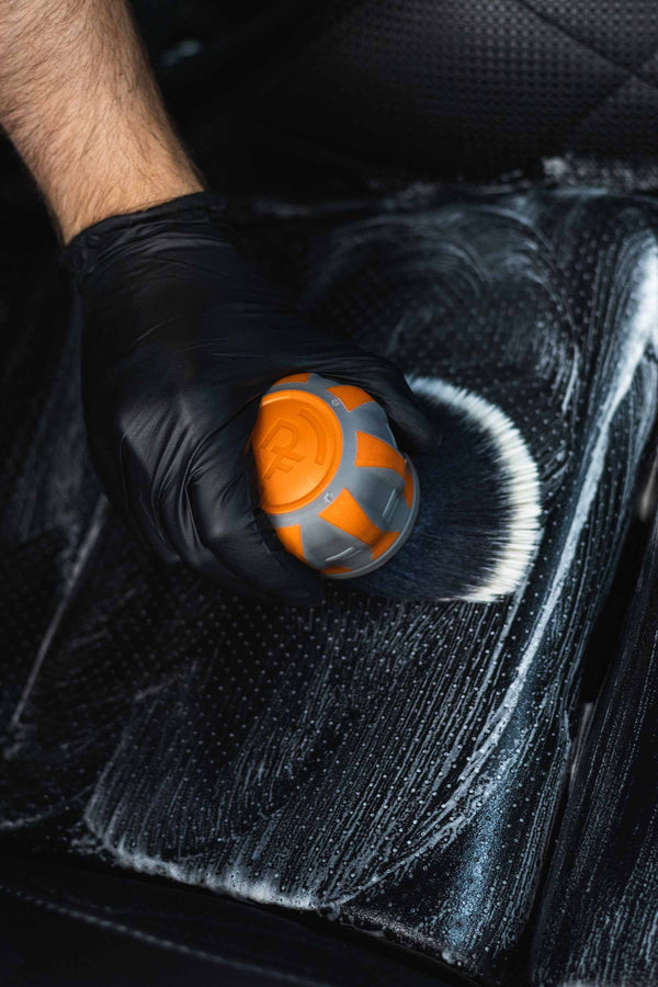 Curveball XL Synthetic Brush