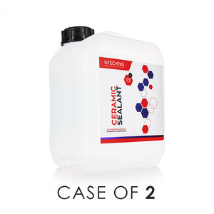 Gtechniq C2V4 Ceramic Sealant 5 Liter bottle with the text "Case of 2" on a white background