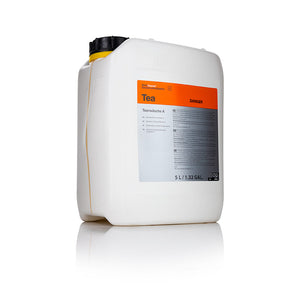 A jug of Koche Chemie Teerwasche on a white background.