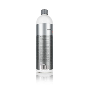 The back of a bottle of Koch Chemie Tire Glaze on a white background.