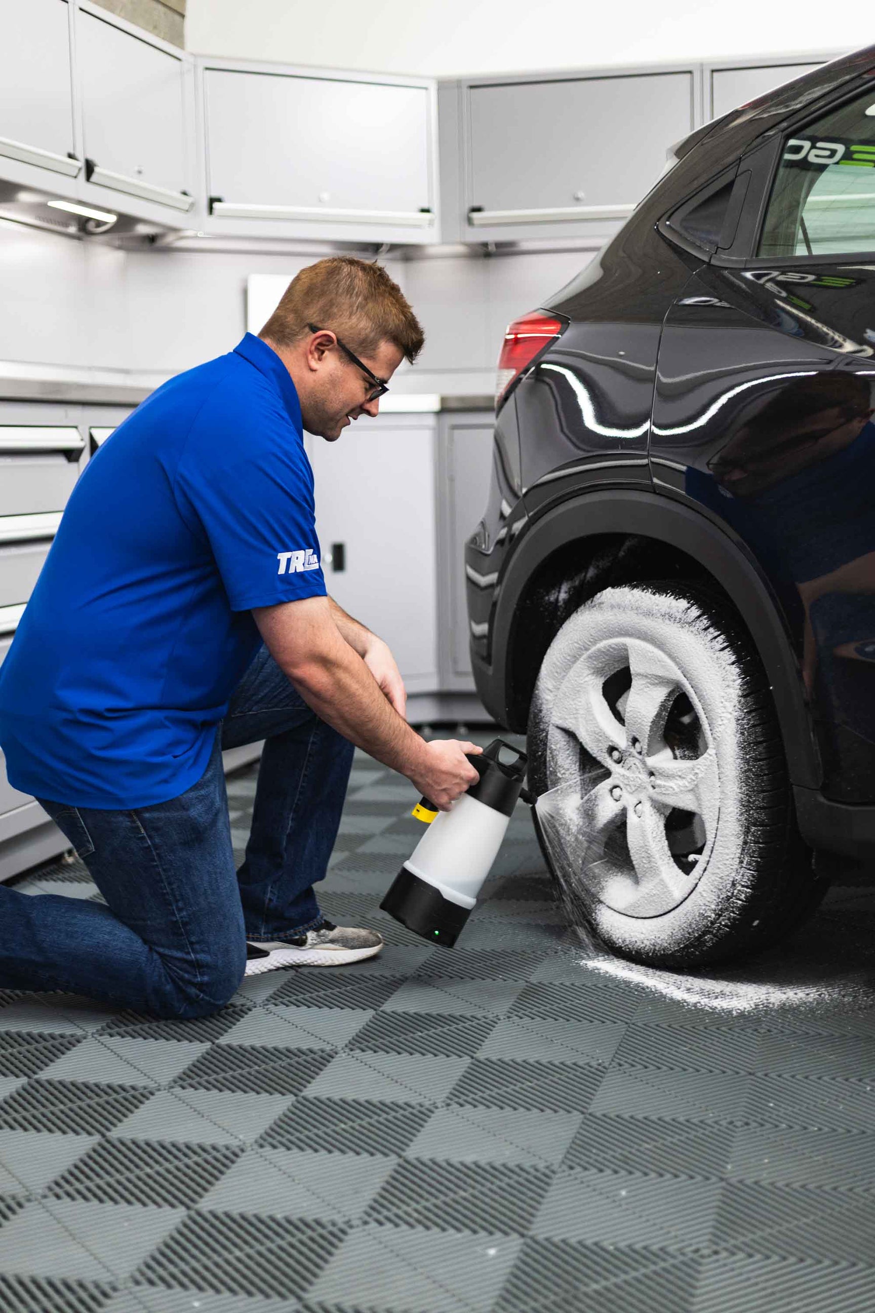 IK e Foam Pro 2 Battery Sprayer | The Rag Company