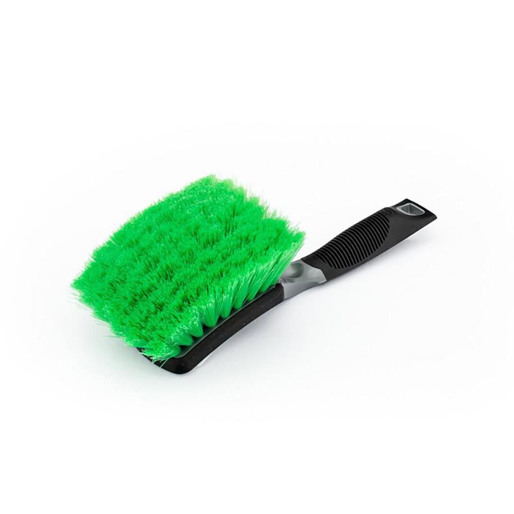 Flagged tip brush to apply HD to tires.