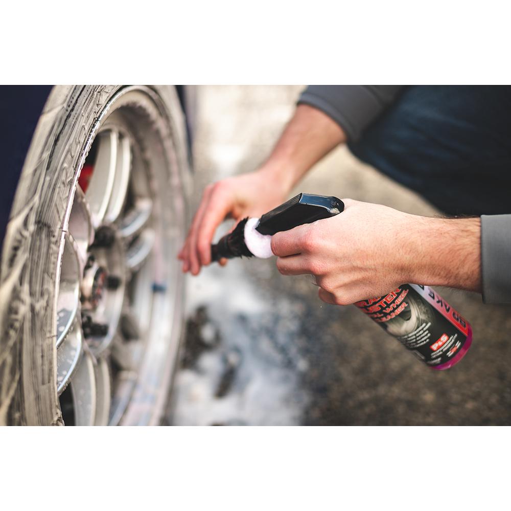 P&S Detailing Products RT40 Brake Buster Non-Acid Wheel Cleaner (1 Pint)  with One Free Black 245 Microfiber Towel by The RAG Company : :  Car & Motorbike